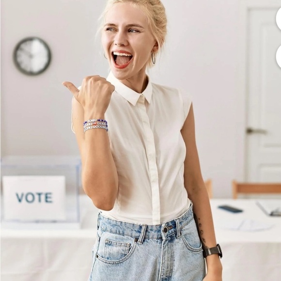 Kamala Harris 2024 Flag Friendship Bracelets - Picture 3 of 14